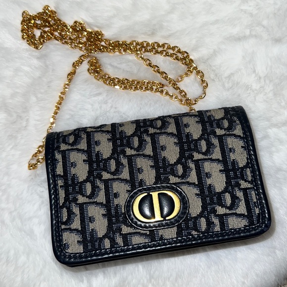 Dior 30 Montaigne Nano Pouch - Picture 3 of 8